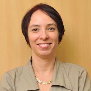 LUCIANA CAPANEMA
