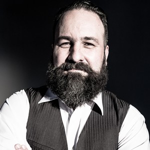 Caio Esteves